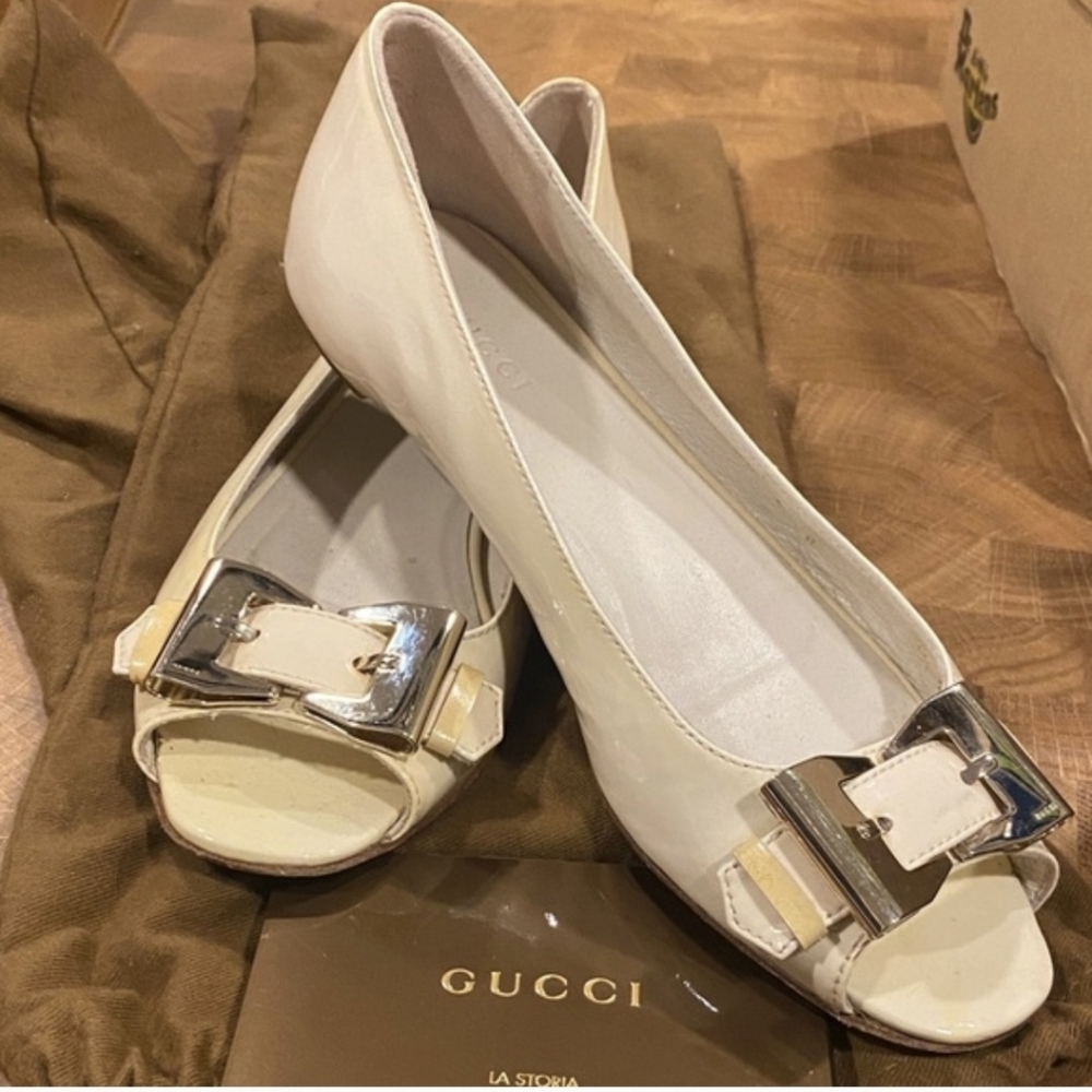 Gucci elegant Cream Peep-Toe Flats
